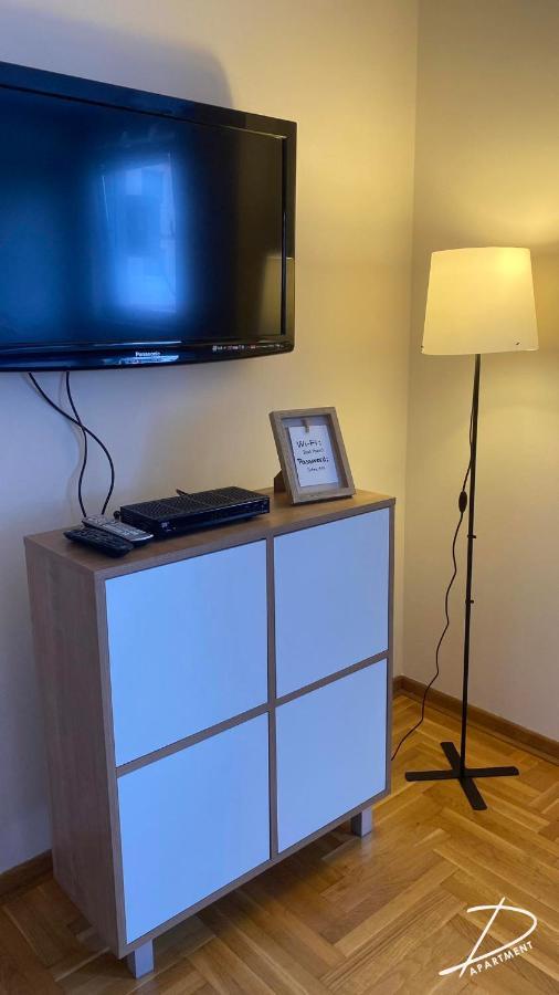 D Apartment Free Private Parking Fast Wi-Fi ノヴィ・サド エクステリア 写真