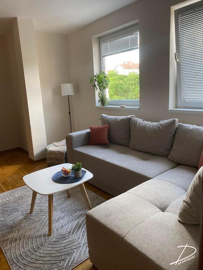 D Apartment Free Private Parking Fast Wi-Fi ノヴィ・サド エクステリア 写真