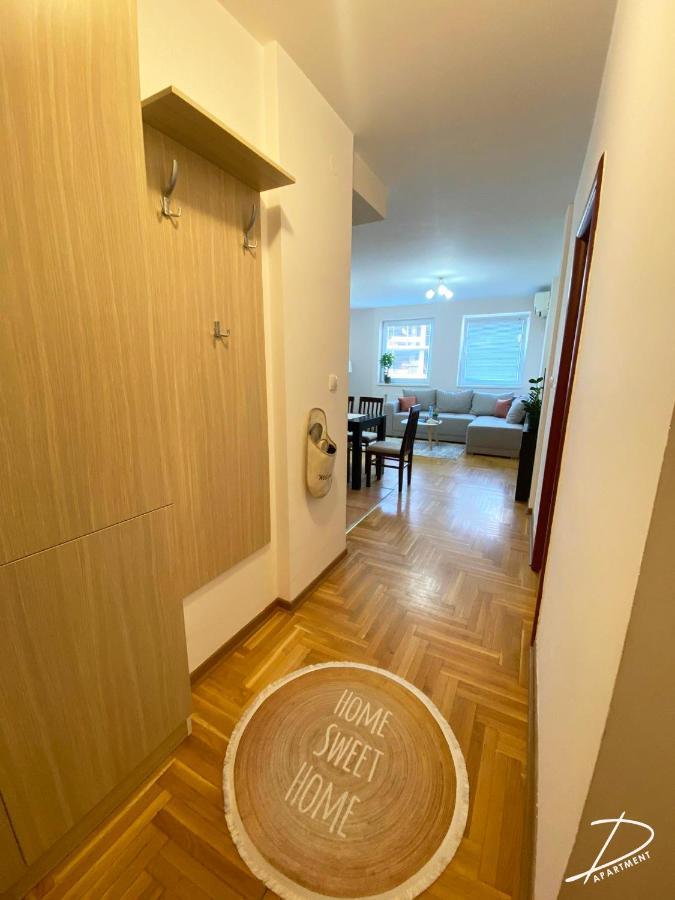 D Apartment Free Private Parking Fast Wi-Fi ノヴィ・サド エクステリア 写真